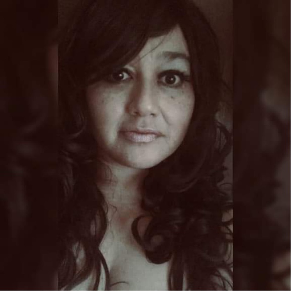 Meet your Posher, Cynthia